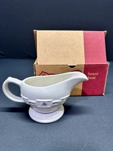 Longaberger Pottery Woven Traditions Classic Blue Gravy Sauce Boat/Bowl New - Picture 1 of 4