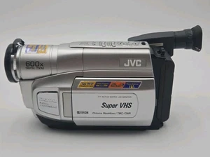 JVC GR-SXM250U Compact VHS-C Camcorder Super VHS 600x Digital Zoom w/ Case WORKS - Picture 1 of 10