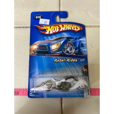 Hot Wheels Rebel Rides 078 W 502 White Motorcycle Diecast Toy 2004 - Image 1 of 3
