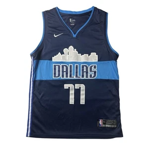 Camiseta deportiva Luka Doncic #77 Dallas Mavericks Nike City Edition XL 50 NBA - Imagen 1 de 6