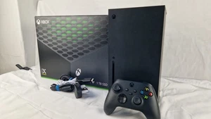 Xbox Series x 1TB Boxata - Controller e Cavi - Perfettamente Funzionante - Foto 1 di 10