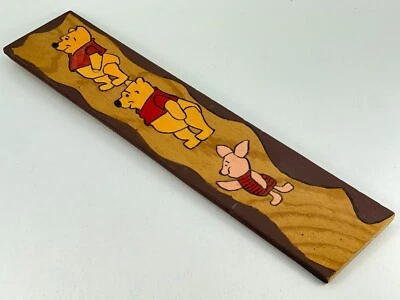 Arte popular artesanal vintage pintado a mano Winnie The Pooh lechón decoración de pared madera 20" Foto 1 de 4