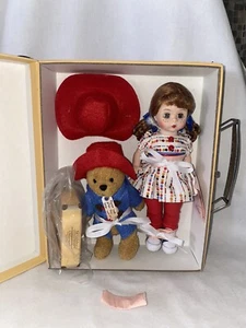 Madame Alexander 8" Doll Wendy loves Paddington Bear Trunk set 50360 2009 DAMAGE - Picture 1 of 24
