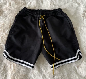 MNML Carpenter Short Basketball XS Taschen, Farbe Schwarz. - Bild 1 von 10
