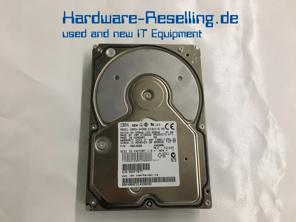 IBM Ultrastar 4.5GB 7200RPM SCSI 3,5 " 00K4000 DDRS-34360 - Immagine 1 di 1