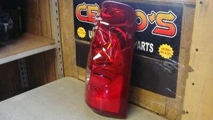 1999-2006 Chevy Silverado Right side RH Tail Light Taiwan. - Picture 1 of 10