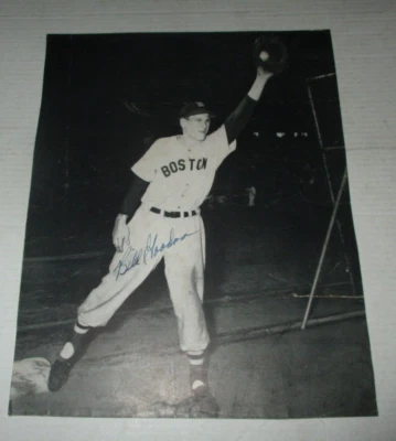Foto de revista firmada por Billy Goodman de 7" x 9" - Medias Rojas de Boston Foto 1 de 3
