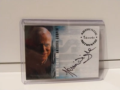 LOST SEASON ONE - A11 - KEVIN TIGHE ALS ANTHONY COOPER AUTOGRAMMKARTE - Bild 1 von 2