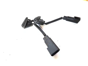 GENUINE FORD MONDEO MK4 HEATED WINDSCREEN WASHER JETS 4M51 17666 A 07-10 - Picture 1 of 2