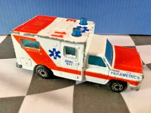 Matchbox 1984 MB25 Superfast Chevrolet Ambulance WHITE Paramedics - Picture 1 of 3