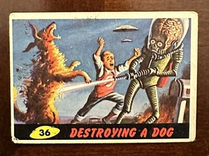 1962 Topps Mars Attacks #55 ~ Destroying a Dog ~ Creases - Picture 1 of 4