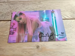 ARIANA GRANDE Repro-Autogramm - ca. 10x16 - (110) - Picture 1 of 1
