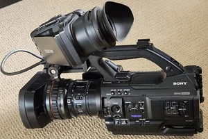 SONY PMW-300K1 XDCAM CAMCORDER - Picture 1 of 5