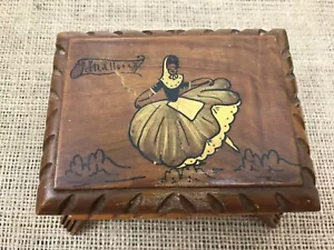 VINTAGE TRADITIONAL SPANISH PAINTED DANCING LADY WOODEN TRINKET BOX - Picture 1 of 9