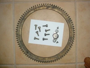 203486 Fly Wheel Ring Gear + Screws Magneto OMC Johnson Evinrude Gale Outboard - Picture 1 of 7