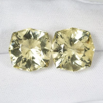 29.60 ct SPARKLING NATURAL YELLOW ANDESINE  LABRADORITE - FANCY CUT Pair 9199 DL - Image 1 of 2