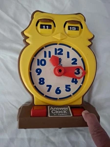 VINTAGE 1975 Owl Answer Clock by TOMY Plastic Time Education Toy Learning Vtg - Picture 1 of 9
