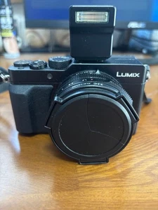 Panasonic LUMIX DMC-LX100 Digitalkamera schwarz getestet gebraucht - Bild 1 von 24