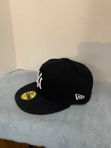 NY Yankees New Era Authentic Collection On-Field 59FIFTY 7 1/4 MLB Cap E.U.C. - Picture 1 of 10