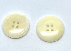 20mm X 5 Cream Ivory Clear Pearlescent Round Lipped 4 Hole Buttons Jacket - Picture 1 of 5