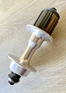 SHIMANO DURA ACE REAR HUB 32 HOLE 130 MM REAR SPACING MODEL 7402 - Picture 1 of 4