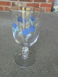 Royal Worcester EVESHAM VALE 12 oz STEMMED DRINKING GLASS Blue Berries - Picture 1 of 4