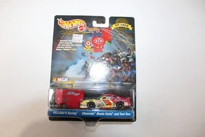 1999 Hot Wheels Racing 1:64 Diecast Pit Crew Tool Box & Car Labonte #23828 - Picture 1 of 8