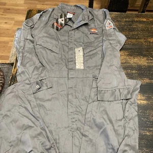 Bulwark REPSOL FR Safety Work Coveralls ( L-Rg ) Charcoal Gray 42xLN NWT - Picture 1 of 7