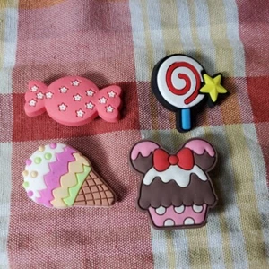 Charms für Ihre Crocs -- 4er Set - Bild 1 von 2