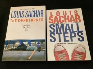 2 Trade PBs by Louis Sachar: The Cardturner & Small Steps - NEW!! - Imagen 1 de 7