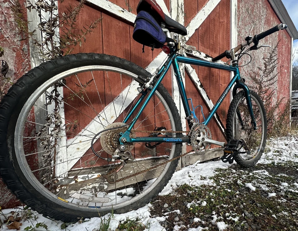 Ruedas TREK 930 Singletrack 26" 19,5 granero encontrar apenas usado necesita restauración  Foto 1 de 4