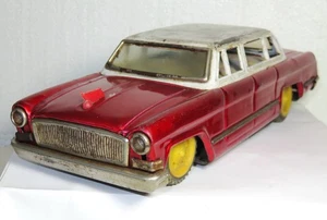 Chinese Red Flag sedan tin toy model, made in China in the 1960s and 1970s - Picture 1 of 10