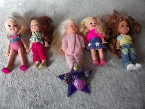Muñecas Barbie/Shelly pequeñas vintage Mattel X5 1994 con accesorios 2 - Imagen 1 de 10