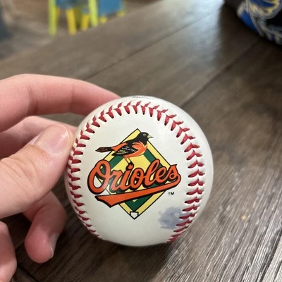 2005 Rawlings Baltimore Orioles Baseball Team Souvenir Ball MLB - Image 1 of 4