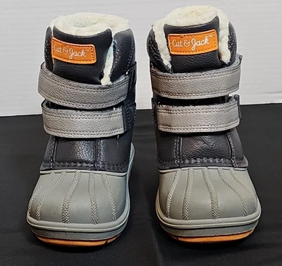 Cat & Jack Calf Boots Toddler Unisex Winter Snow Sz 8 (6.25 inches length) Grey Foto 1 de 4