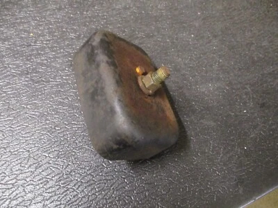 OEM 85 - 95 SUZUKI SAMURAI & SIERRA 90 - 11 JIMNY ENGINE MOUNT TO FRAME MOUNT  - Image 1 of 3