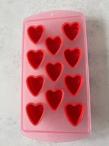 Red silicone Heart shaped ice cubes tray - Picture 1 of 2