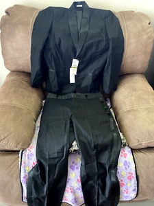 $160 NWT Boys Black Tuxedo Set Jacket/Pants Size 14 - Picture 1 of 3
