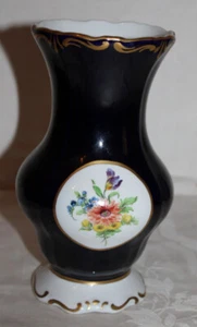 WEIMAR - schöne kleine Porzellan Vase - Blumen - Bild 1 von 4