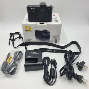 Nikon 1 V1 10.1MP Spiegellose Digitalkamera Schwarz in Box mit Extras - Bild 1 von 12