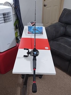 Baicasting Fishing Rod Quantum Pulse 6'6" MH 10-20lb And Reel Octane - Image 1 of 4