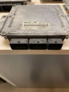 CALCULATEUR VIERGE RENAULT 1.9 DCI 0281010556/ EDC15C3 - Foto 1 di 2