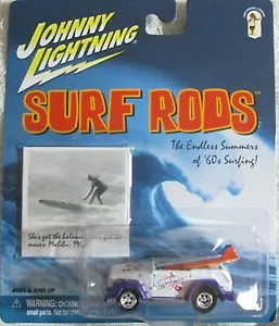 Johnny Lightning Surfruten VW Volkswagen Thing Surfin' Supremes Surfbretter Neu im Lieferumfang - Bild 1 von 2