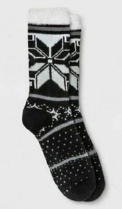 Gilligan & O'Malley Women's Soft & Fuzzy Crew Socks, Snowflake - Shoe Size 4-10 - Picture 1 of 4