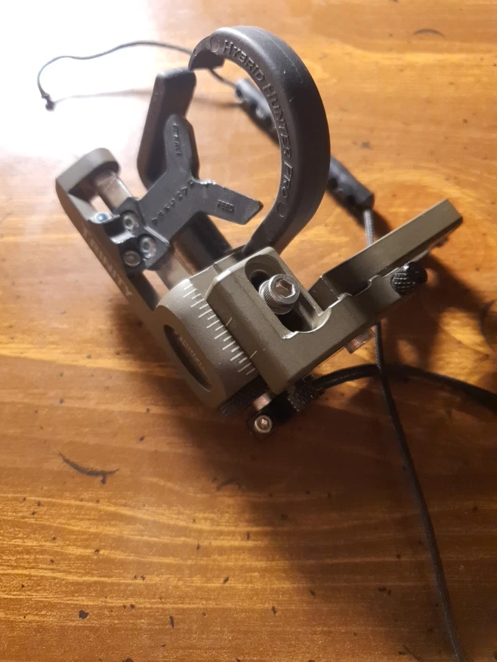 Hamskea Trinity Dropaway Arrow Rest OD Green - Image 1 of 3