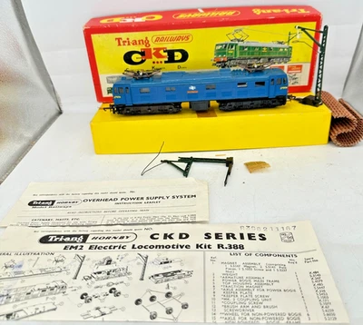 OO Gauge TRI-ANG CKD R.388  EM2 Twin Pantograph Electric Locomotive - BR Pandora - Image 1 of 4