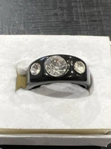 Anillo de diamantes de imitación Lucite de plástico Soze 7,5 - Imagen 1 de 10