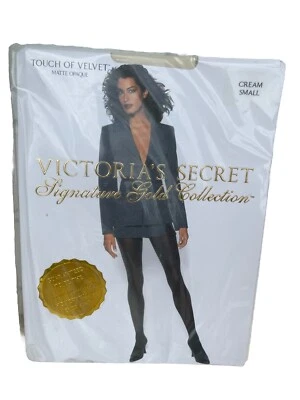 Victoria’s Secret FIRMA TOQUE DORADO de TERCIOPELO PANTIMEDIAS CREMA NUEVAS PEQUEÑAS Foto 1 de 4