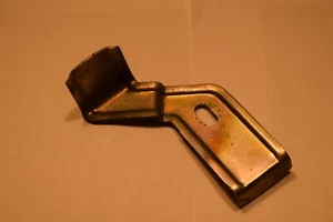 1975-1978 OEM FORD GRANADA MERCURY MONARCH RADIO REAR SUPPORT BRACKET D5DA-18888 - Picture 1 of 3