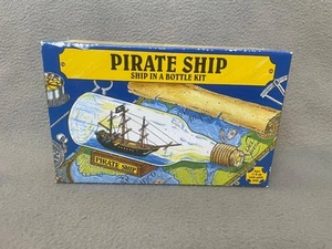 Kit modelo modelado madera barco pirata en botella en caja - Imagen 1 de 4